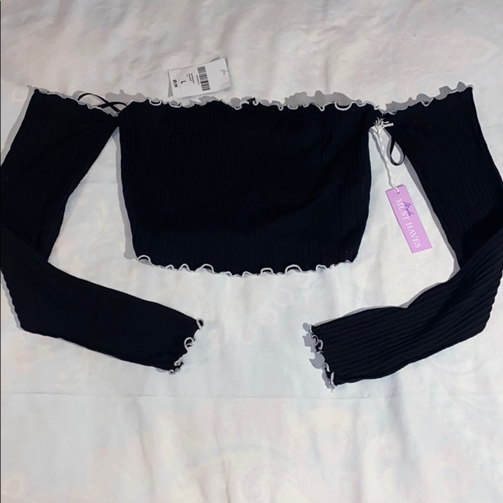 Off the shoulder crop top!